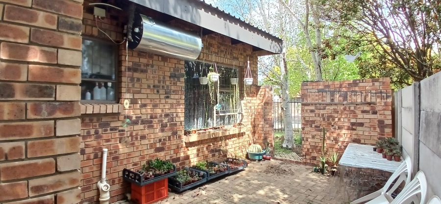  Bedroom Property for Sale in La Provance Free State